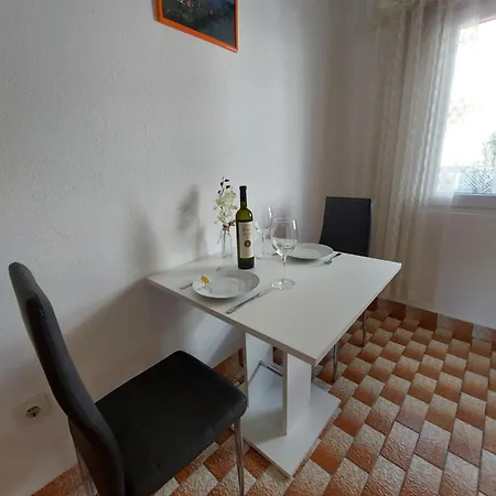 Dora Apartman Hvar Town
