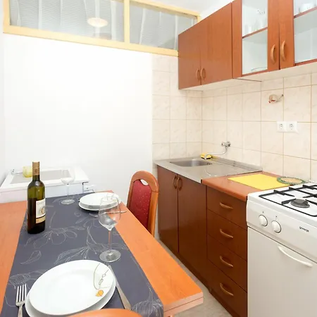 Apartman Dora